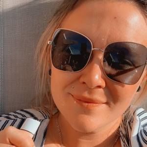 Meet your Posher, Vanessa